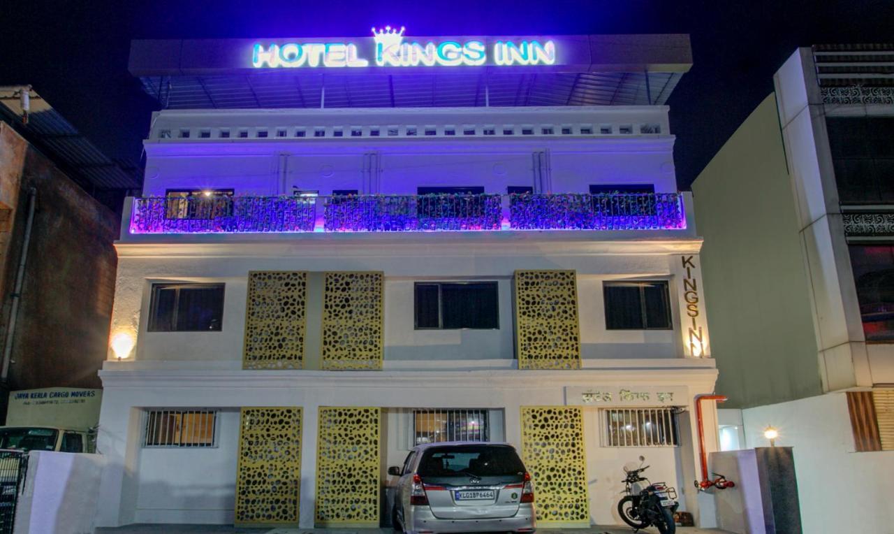 Treebo Kings Inn Vashi Navi Mumbai Bagian luar foto