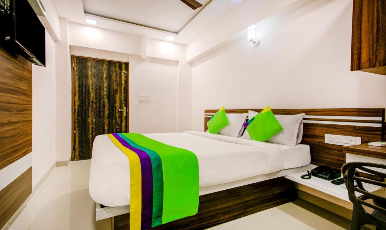Treebo Kings Inn Vashi Navi Mumbai Bagian luar foto