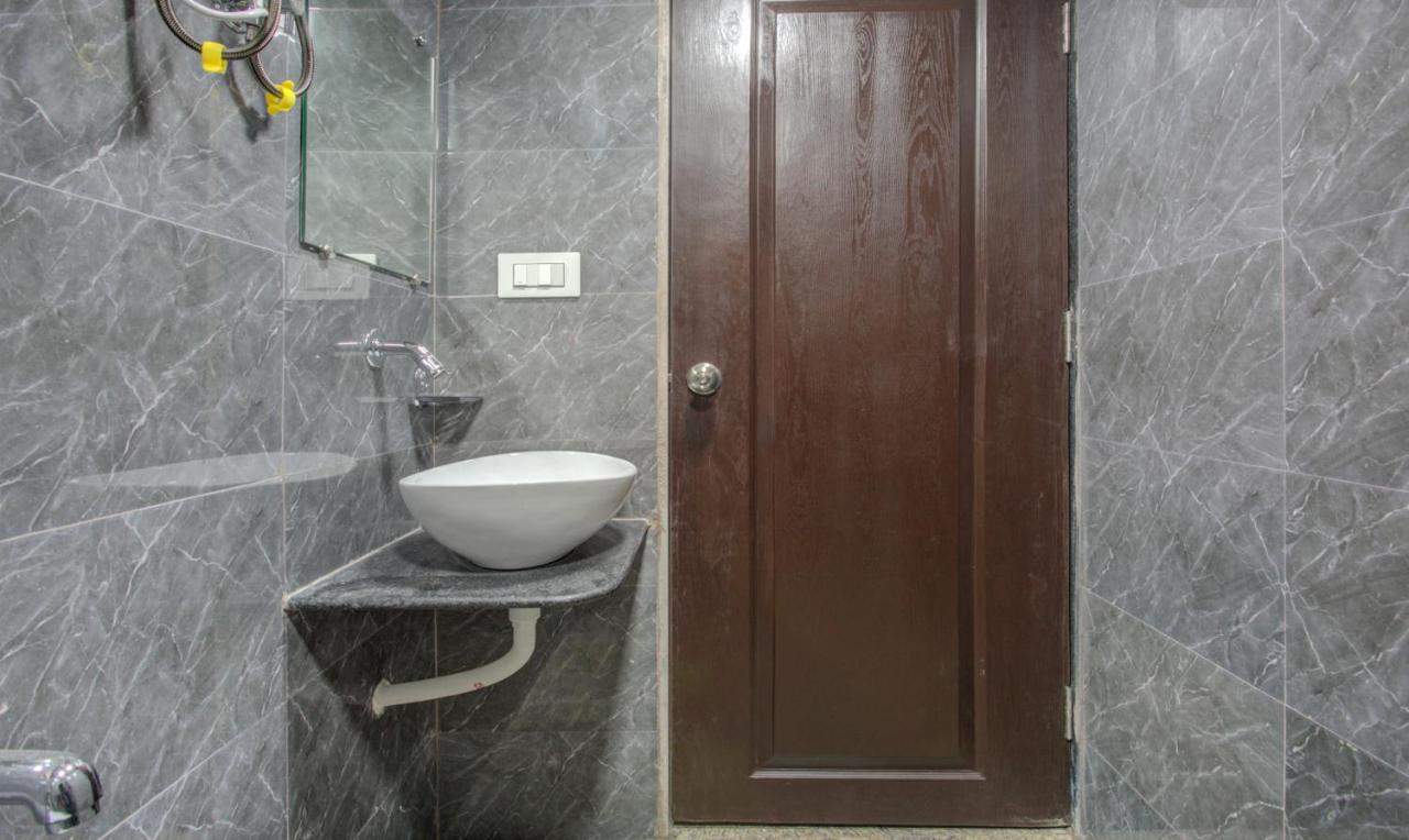 Treebo Kings Inn Vashi Navi Mumbai Bagian luar foto